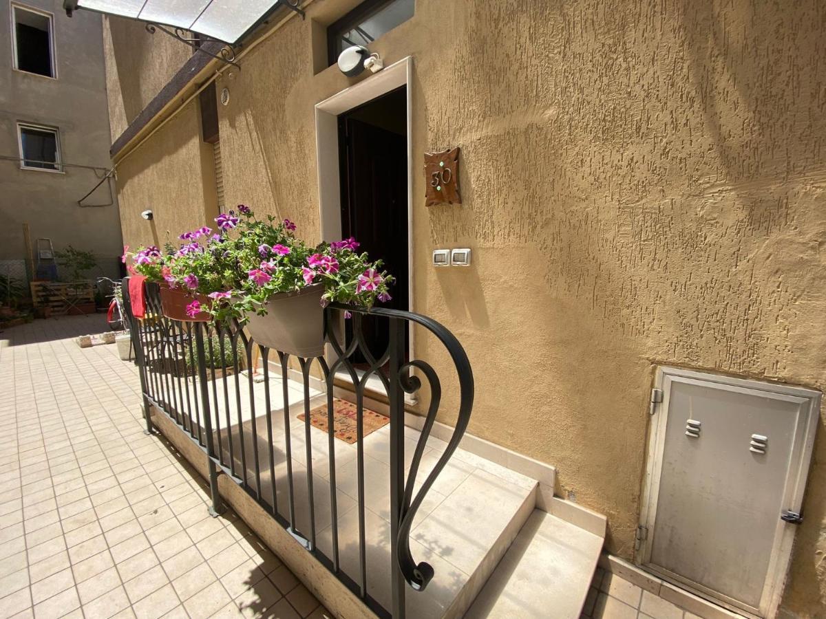 לינה וארוחת בוקר סן בנדטו דל טרנטו Casa Riri מראה חיצוני תמונה