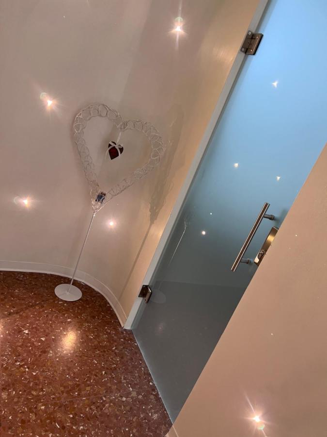 לינה וארוחת בוקר סן בנדטו דל טרנטו Casa Riri מראה חיצוני תמונה